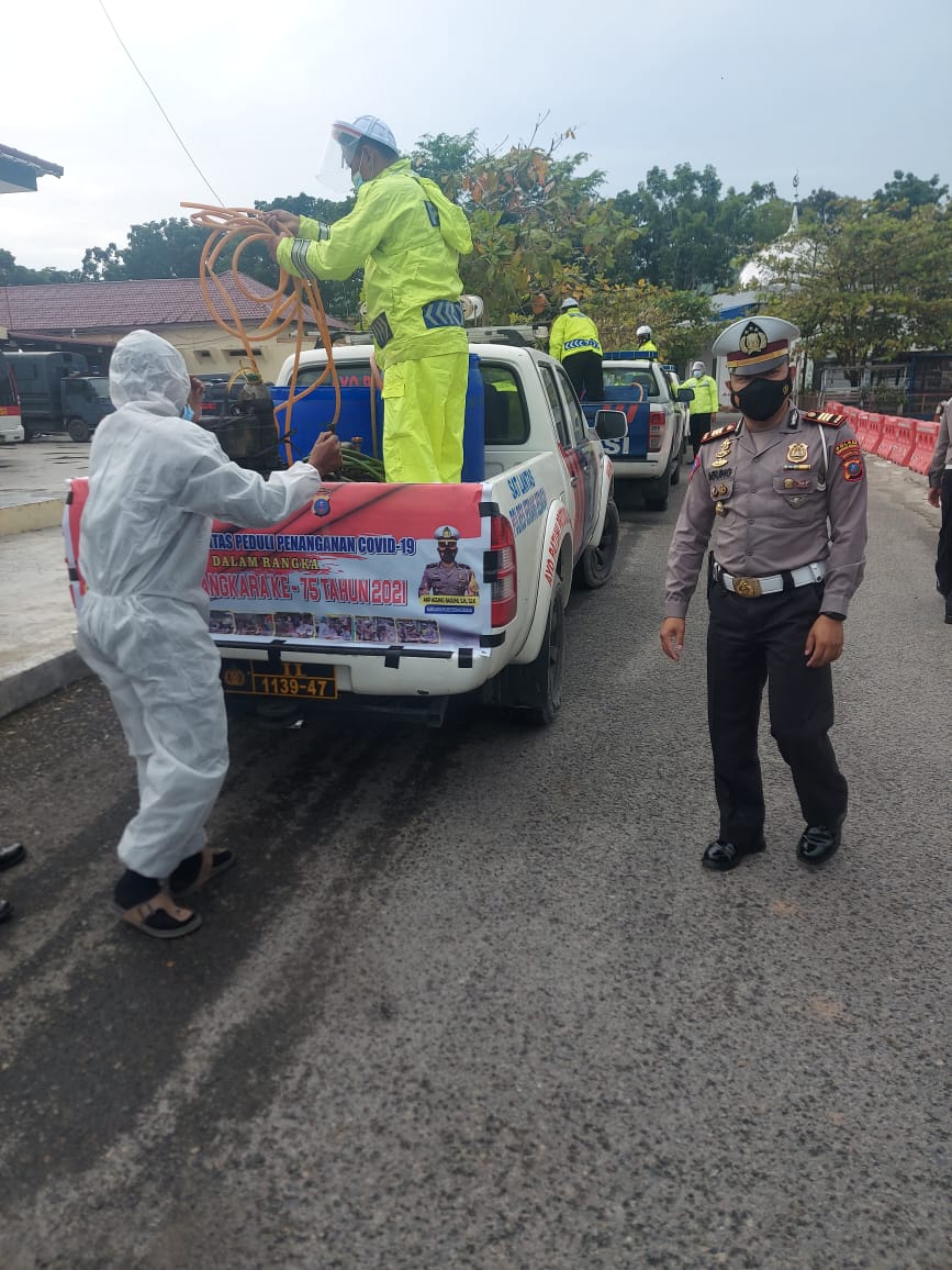 Satlantas Polres Serdang Bedagai Laksanakan Penyemprotan Disinfektan secara Massal