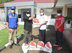 Bupati Batu Bara Terima Bantuan Sembako Dari Kemensos RI Untuk Korban Banjir