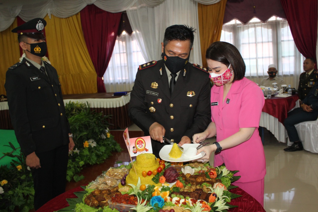 Upacara HUT Bhayangkara Ke 75 Polres Pematangsiantar Laksanakan secara Virtual