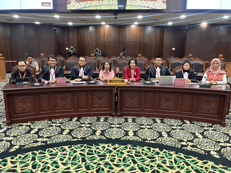 Bertentangan Dengan UUD 1945, MK RI Sidangkan Permohonan Uji Materil Undang-Undang Peradilan Militer Yang Diajukan Lenny Damanik dan Eva Meliani Br. Pasaribu