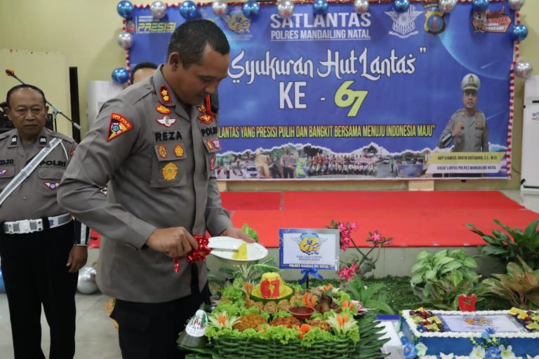 Kapolres Madina AKBP H.M. Reza Chairul A. Hadiri Acara Syukuran Hari jadi Ke-67 Polantas