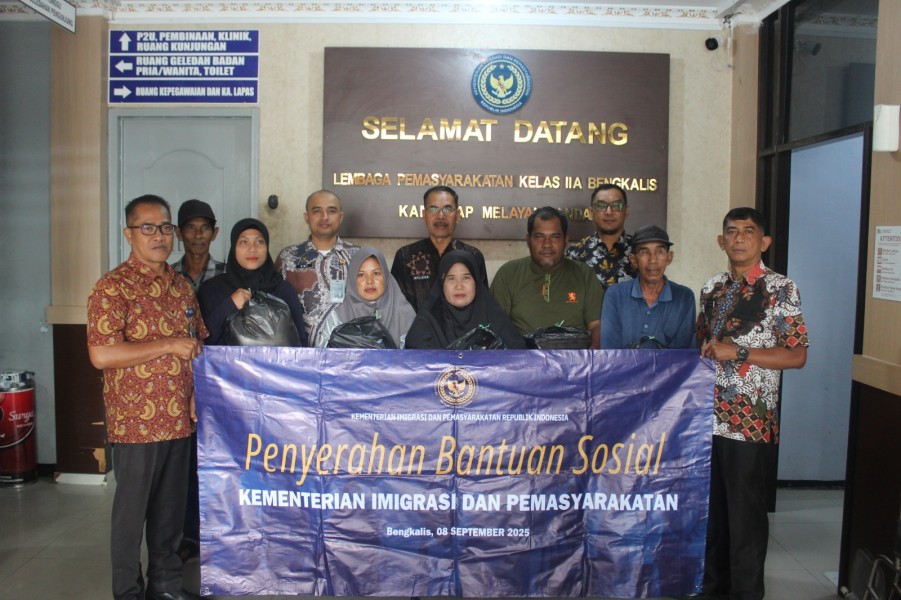 Indahnya Berbagi Di Bulan Suci, Lapas Bengkalis Salurkan Bansos untuk Keluarga Warga Binaan