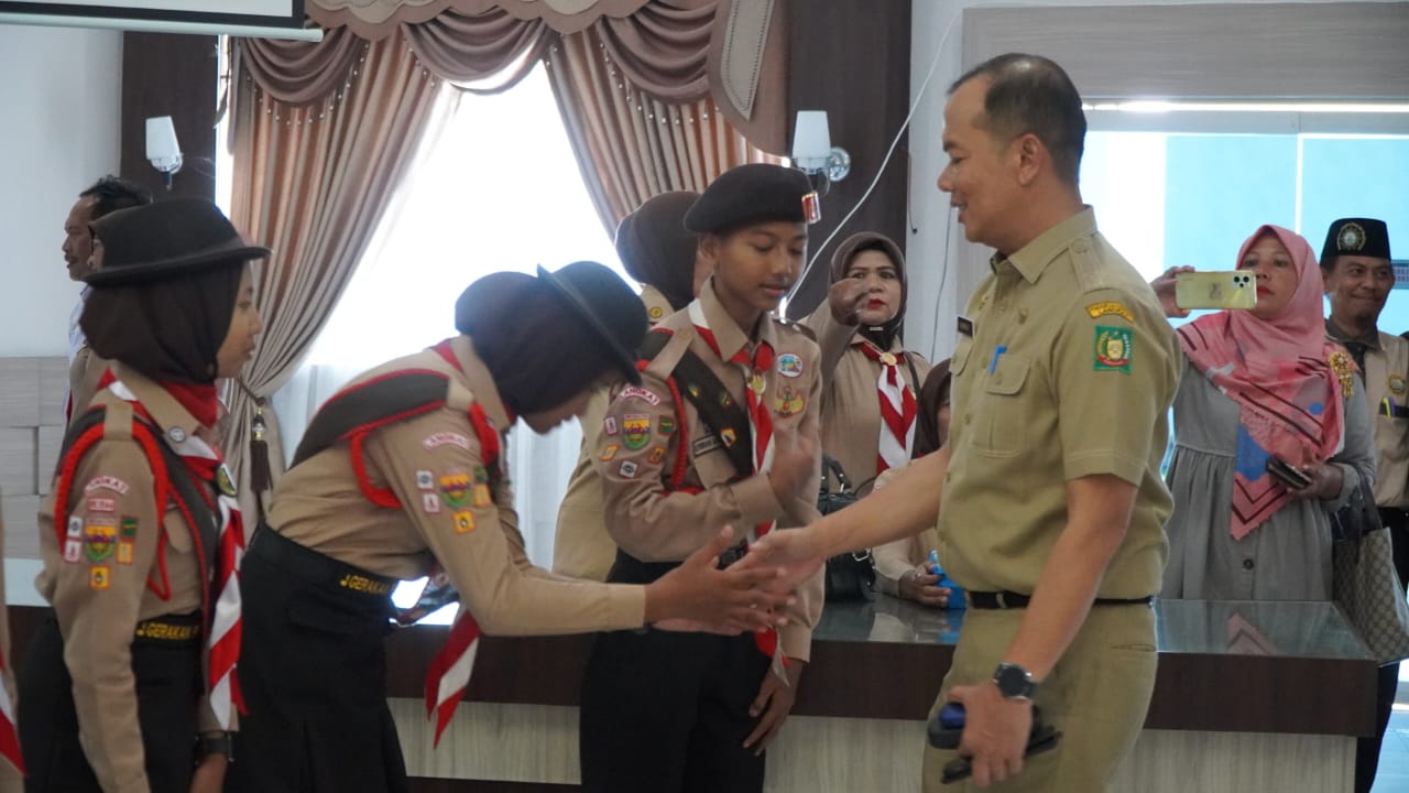 Plt Bupati Langkat Lepas Keberangkatan 21 Peserta Jambore Nasional