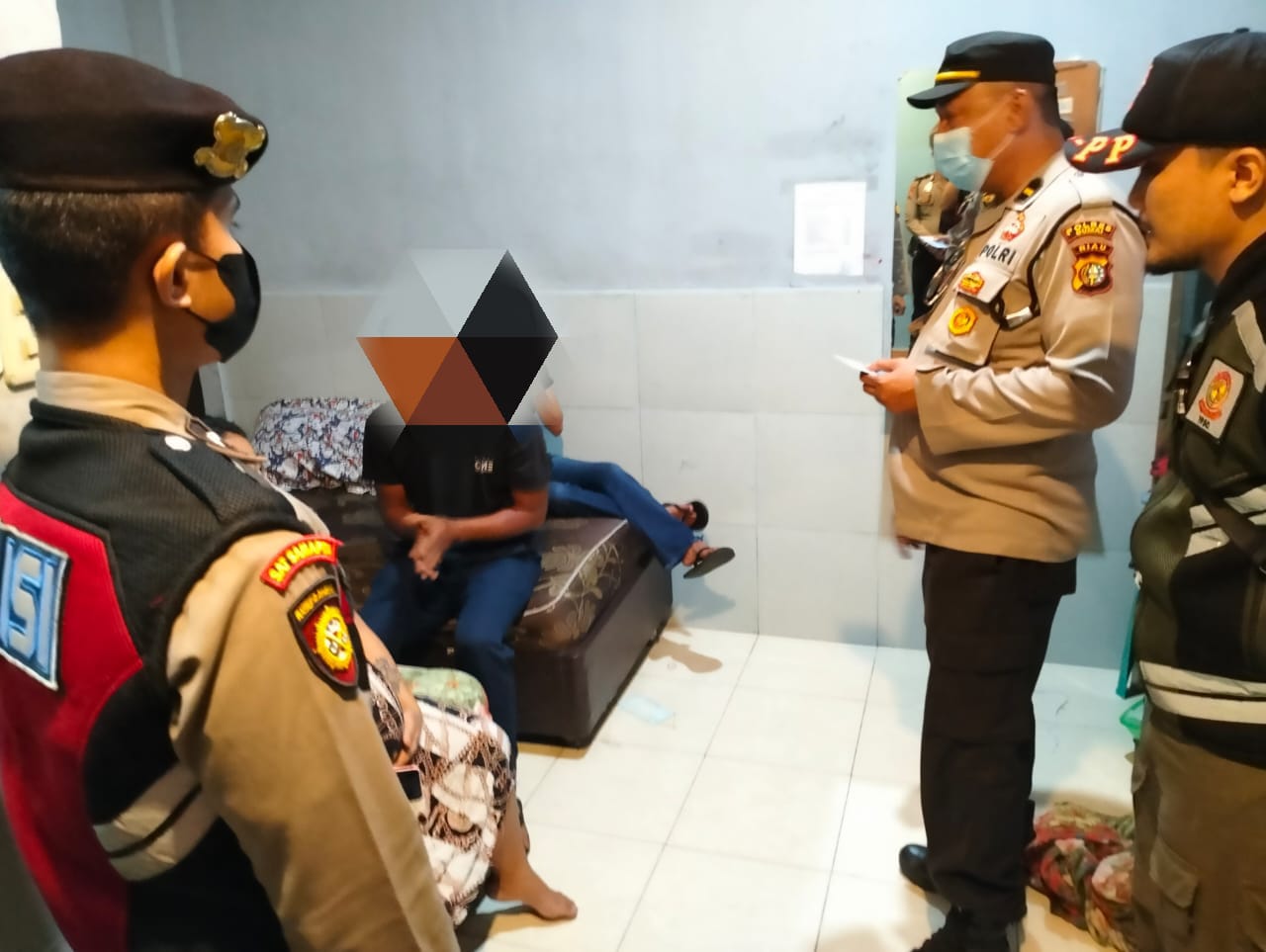 Dalam Rangka Operasi Lancnag Kuning 2022, Polres Dumai dan Satpol PP Gelar Razia