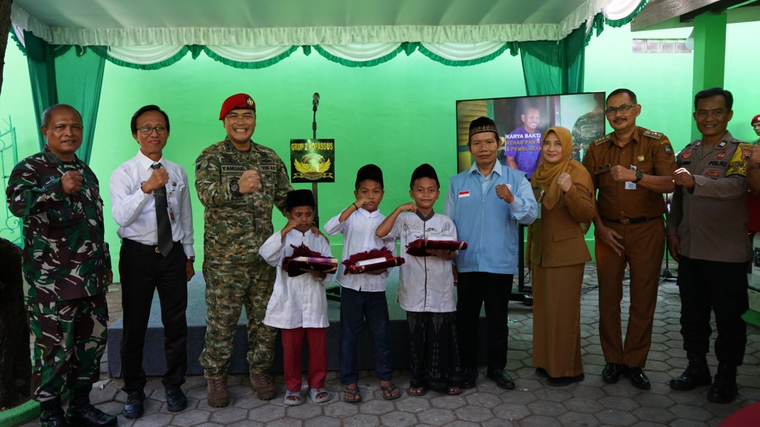 Grup 2 Kopassus Rehab Panti Asuhan di Solo, Bantu Terbitkan Akta Kelahiran Anak Penghuni