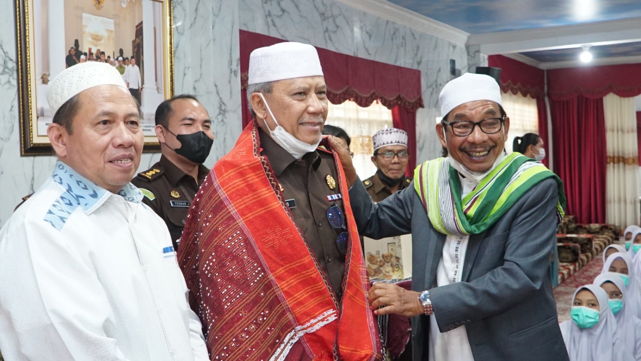 Jaksa Masuk Pesantren, Kajati Sumut Idianto : Lindungi Anak Adalah Masa Depan Bangsa
