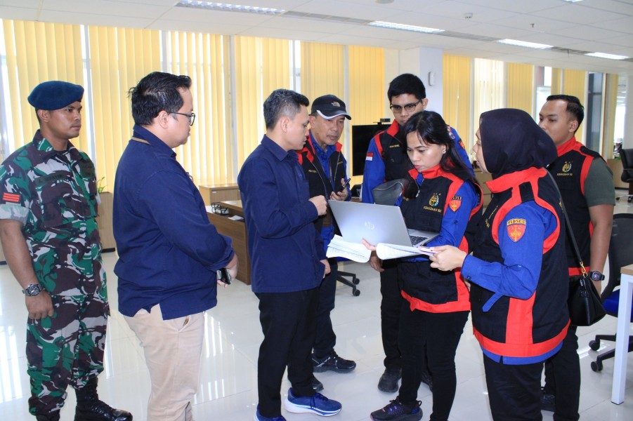 Penyidik PIDSUS Kejatisu Geledah Kantor PT. INALUM Di Kawasan Ekonomi Khusus Kuala Tanjung