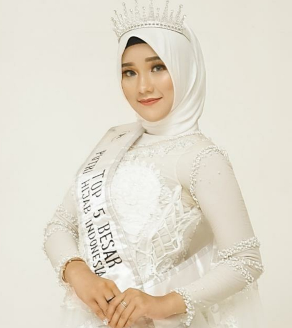 Delegasi Indonesia Untuk  IED-IYT UEA Rahayu Pratiwi Berterimakasih Pada Kapolsek Kompol Pardamean