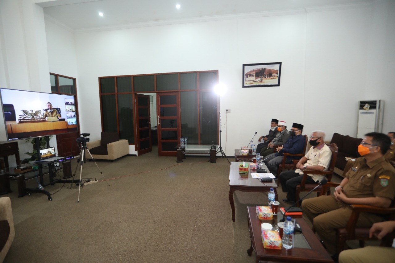 Bupati Asahan Lakukan Vidio Conferance Dengan Gubsu  Bahas Percepatan Penangan Covid - 19
