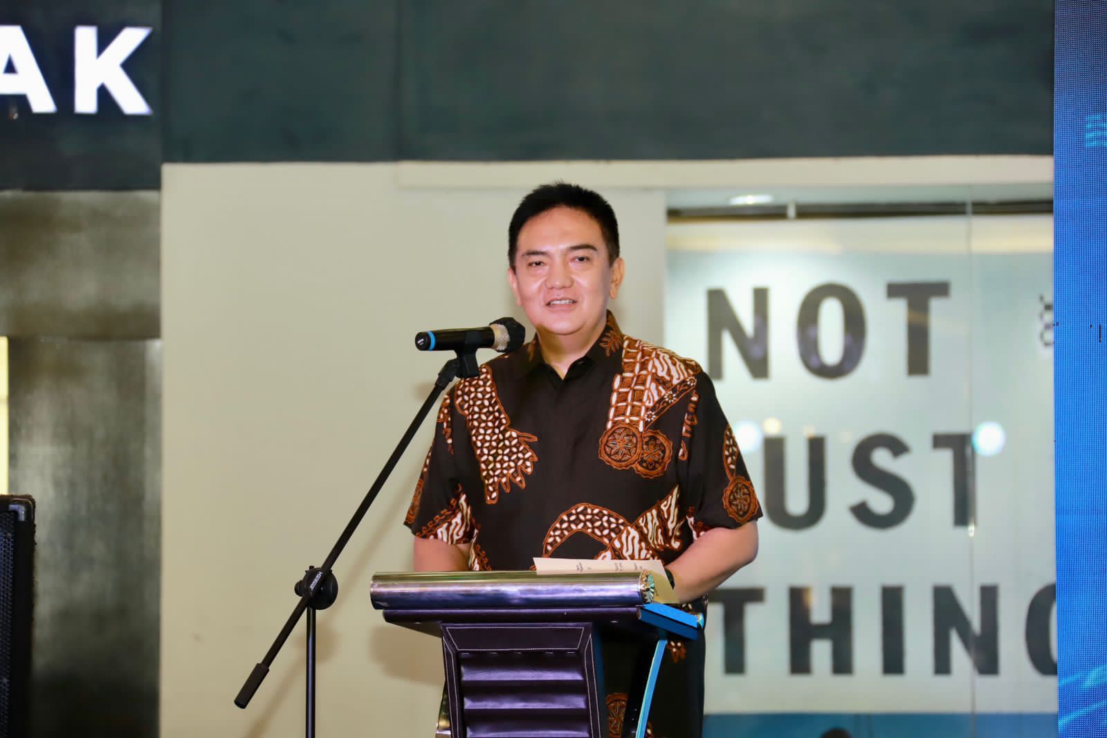 Irjen Iqbal: Literasi Digital Menghindarkan Penyimpangan  Norma dan Hukum Dalam Bermedia Digital