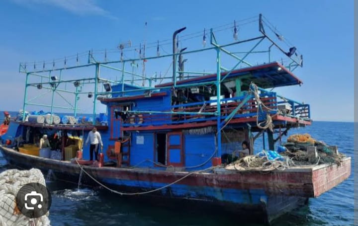 Pukat Traw Merajalela di Belawan, Nelayan Tradisional Resah Karena Hasil Tangkapan Berkurang.