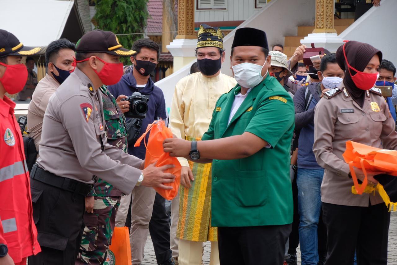 Organisasi Masyarakat Riau Apresiasi Pejuang Pemadam Karhutla