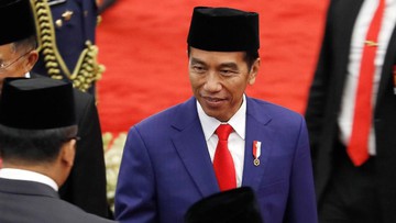 Di Depan Pensiunan, Jokowi Jamin THR dan Gaji ke-13 di 2019