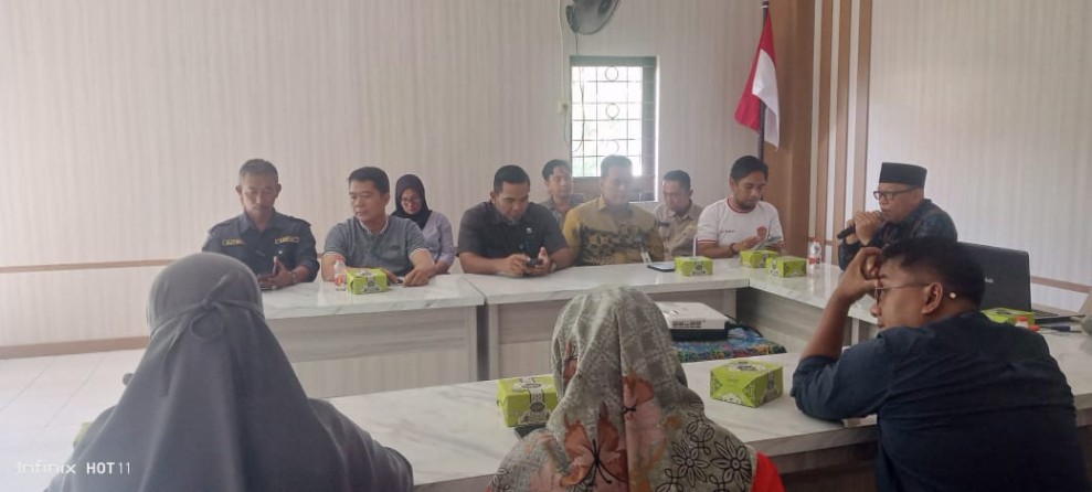 PT.Triarga Wisata Anugrah Melakukan Sosialisasi Aula Kantor Camat Dumai Timur Mitra Pangkalan minyak Goreng Curah