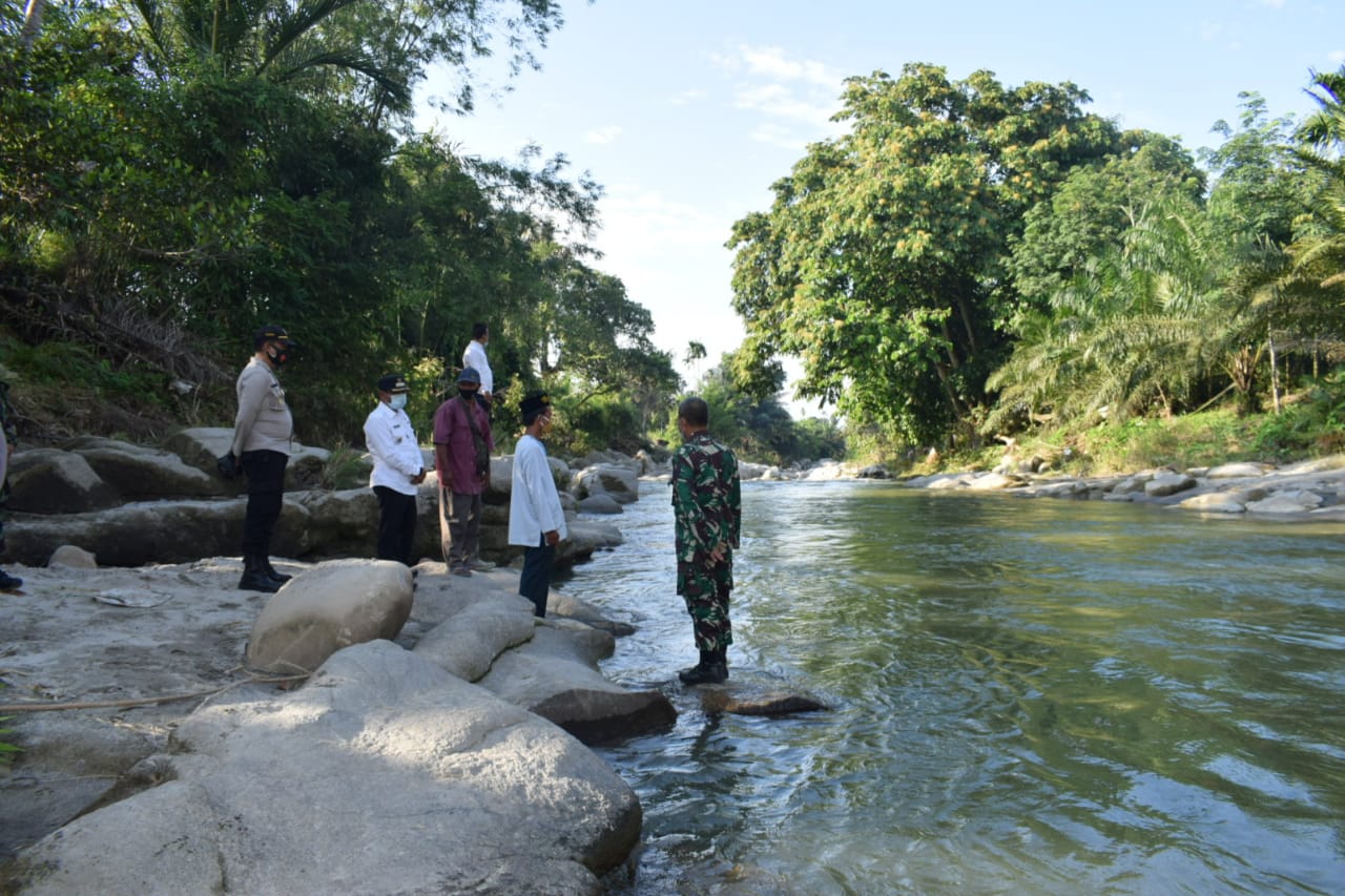 TMMD Kodim 0204/DS Lancarkan Akses Menuju Wisata Arung Jeram Sei Buaya