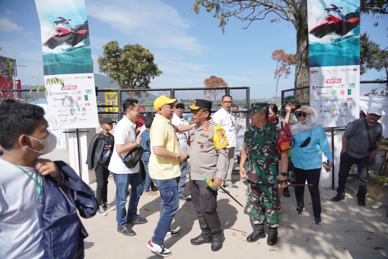 Peran Pakpak Bharat Di F1 Power Boat Danau Toba