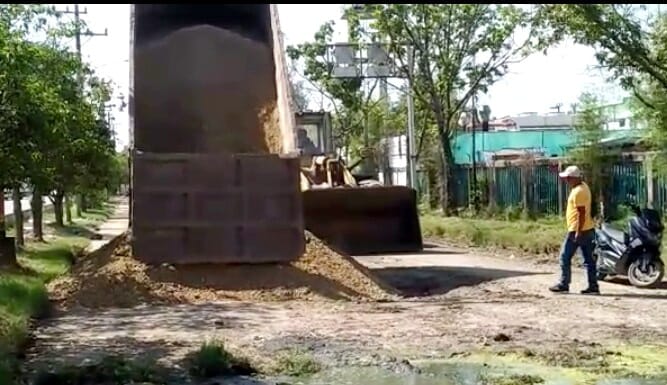 PT.Pelindo Regional 1 Cab.Dumai Beserta 11 Perusahaan Lakukan Gotong Royong Perbaikan Jalan