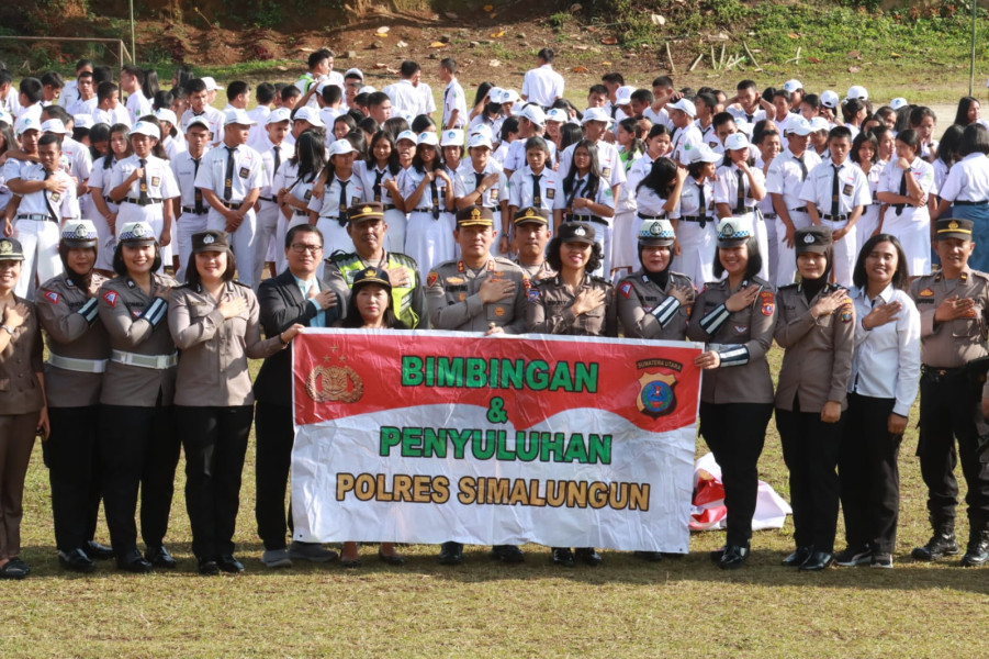 Polres Simalungun Gelar Wasbang Program Quick Wins di SMA Swasta GKPS 1 Pamatang Raya