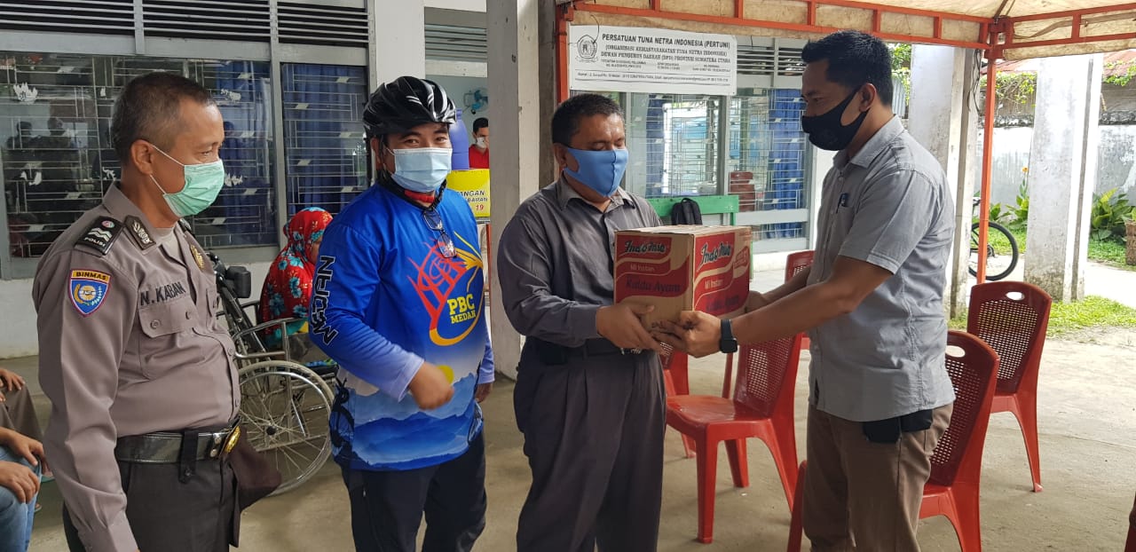 Polsek Medan Baru Kembali Berbagi Tali Asih dengan Masyarakat dalam Jumat Barokah