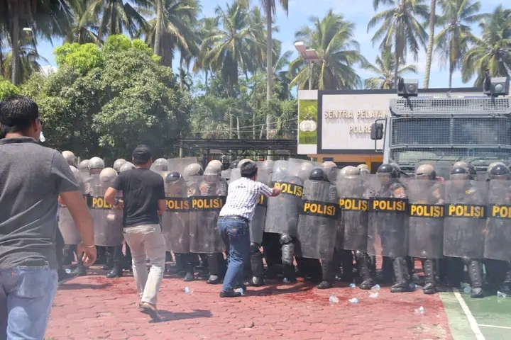Sambut Pemilu Serentak Tahun 2024, Polres Madina Latihan Dalmas
