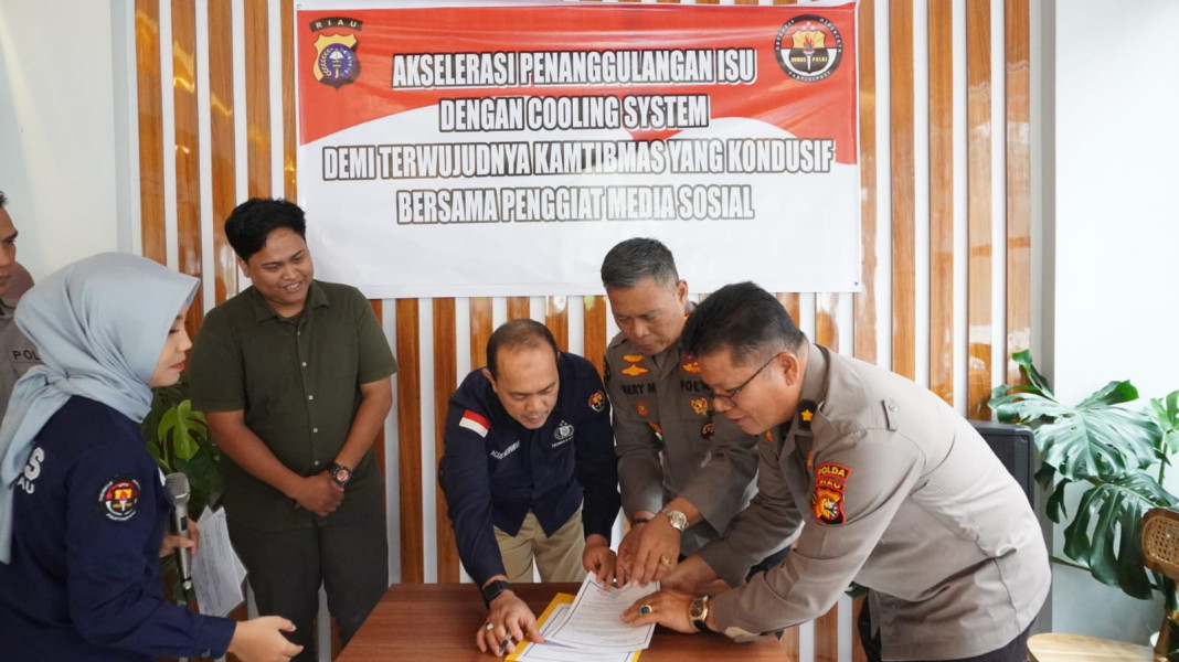 Polda Riau Rangkul Pegiat Medsos untuk Antisipasi Hoax dan  Cooling System