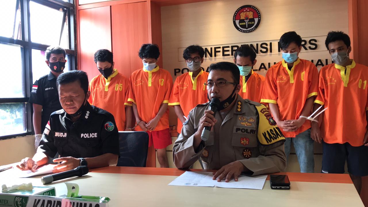 Bekuk Tujuh Orang Pengedar Narkotika Jenis Ganja dan Pil Ekstasi