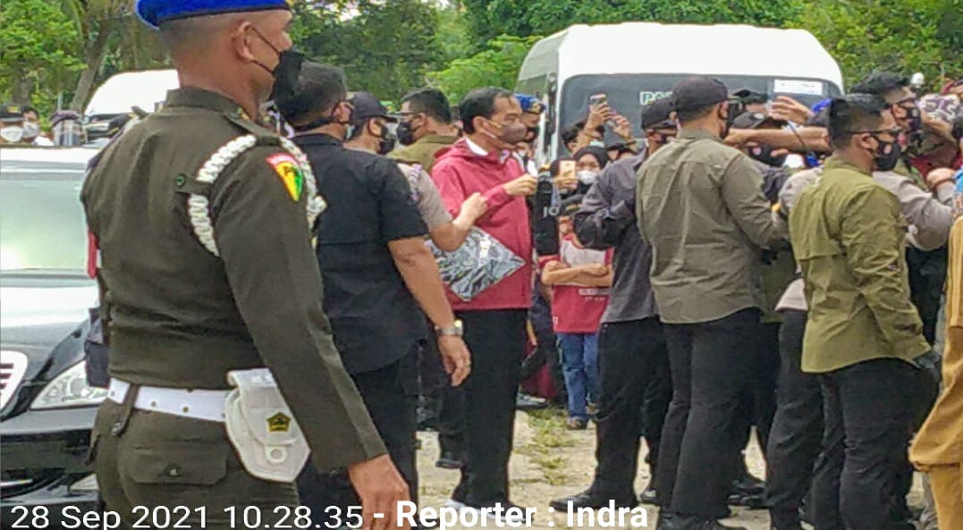 Tiba di Bengkalis Jokowi Disambut Masyarakat dengan Antusias