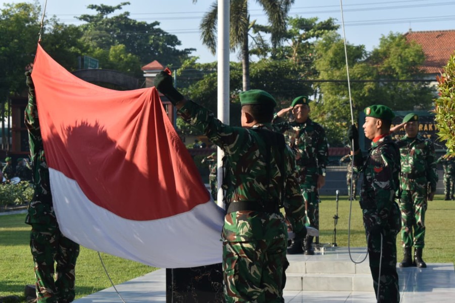 Kasdim Pimpin Upacara Bendera Rutin Senin, Tekankan Disiplin dan Profesionalisme