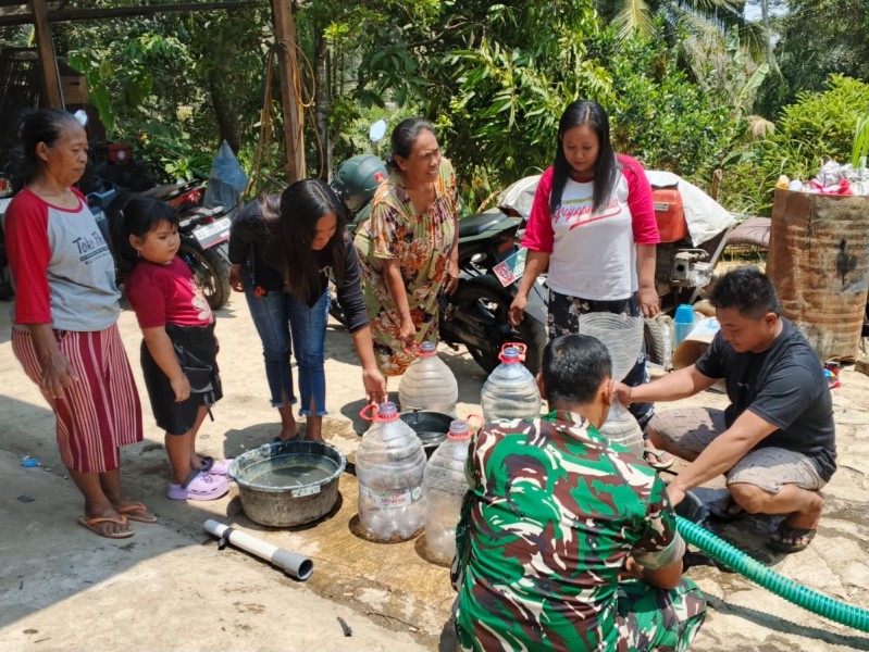 Koramil 06/Batuwarno Bantu Air Bersih untuk 100 KK di Tiga Dusun Desa Tegiri