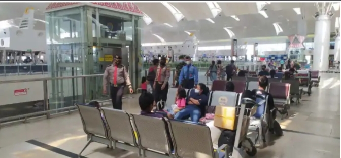 Personil Polsek Kawasan Bandara Kualanamu Melaksanakan Patroli Yustisi Protokol Kesehatan