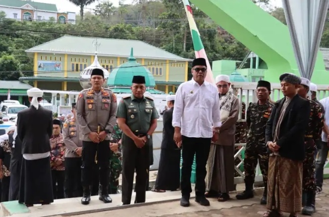 AKBP H.M Reza Chairul. Hadiri Penamatan 1.473 Santri kelas VII Ponpes Musthafawiyah
