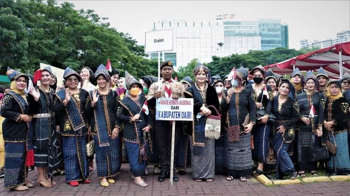 Parade Berkebaya Nasional 2022, Ny Romy Mariani: Perempuan Dairi Bangga Kenakan Pakaian Pakpak