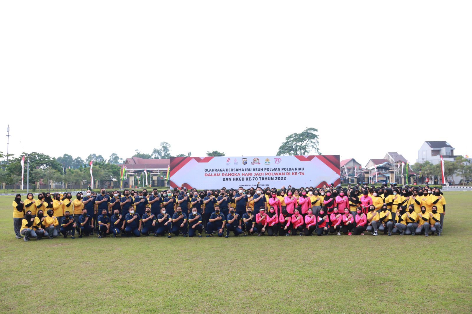 Olahraga Bersama Sempena HUT Polwan Ke 74, Irjen Iqbal Tegaskan  Tugas Polwan Setara