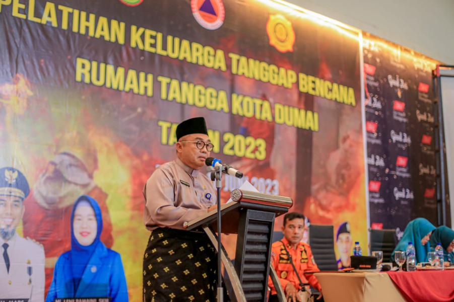 Walikota Hadiri Sekaligus Buka Kegiatan Pelatihan Keluarga Tanggap Bencana Rumah Tangga Kota Dumai