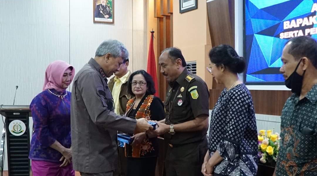 Pelepasan masa Purna Tugas Aswas Kejatisu dan Para Jaksa