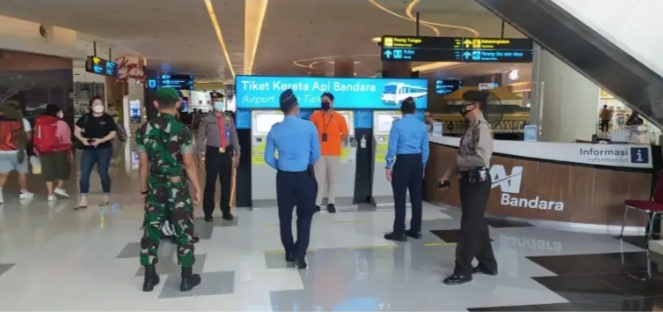Polsek Bandara Kualanamu Laksanakan Monitoring Penggunaan Masker dan Patroli Di Wilkumnya