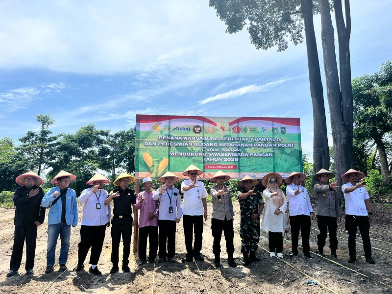 Polres Dumai Perkuat Ketahanan Pangan Riau: Ribuan Bibit Jagung Ditanam Serentak, Gudang Pangan Diresmikan untuk Swasembada 2025