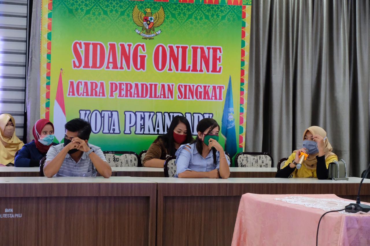 Pelanggar PSBB Kota Pekanbaru,Ikuti Sidang Online Perdana