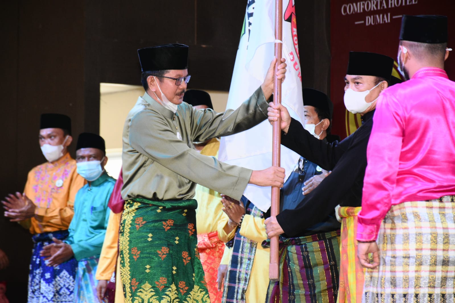 Wakil Gubernur Riau Hadiri Pelantikan Pengurus IK-Rohul Periode Th 2021-2024.