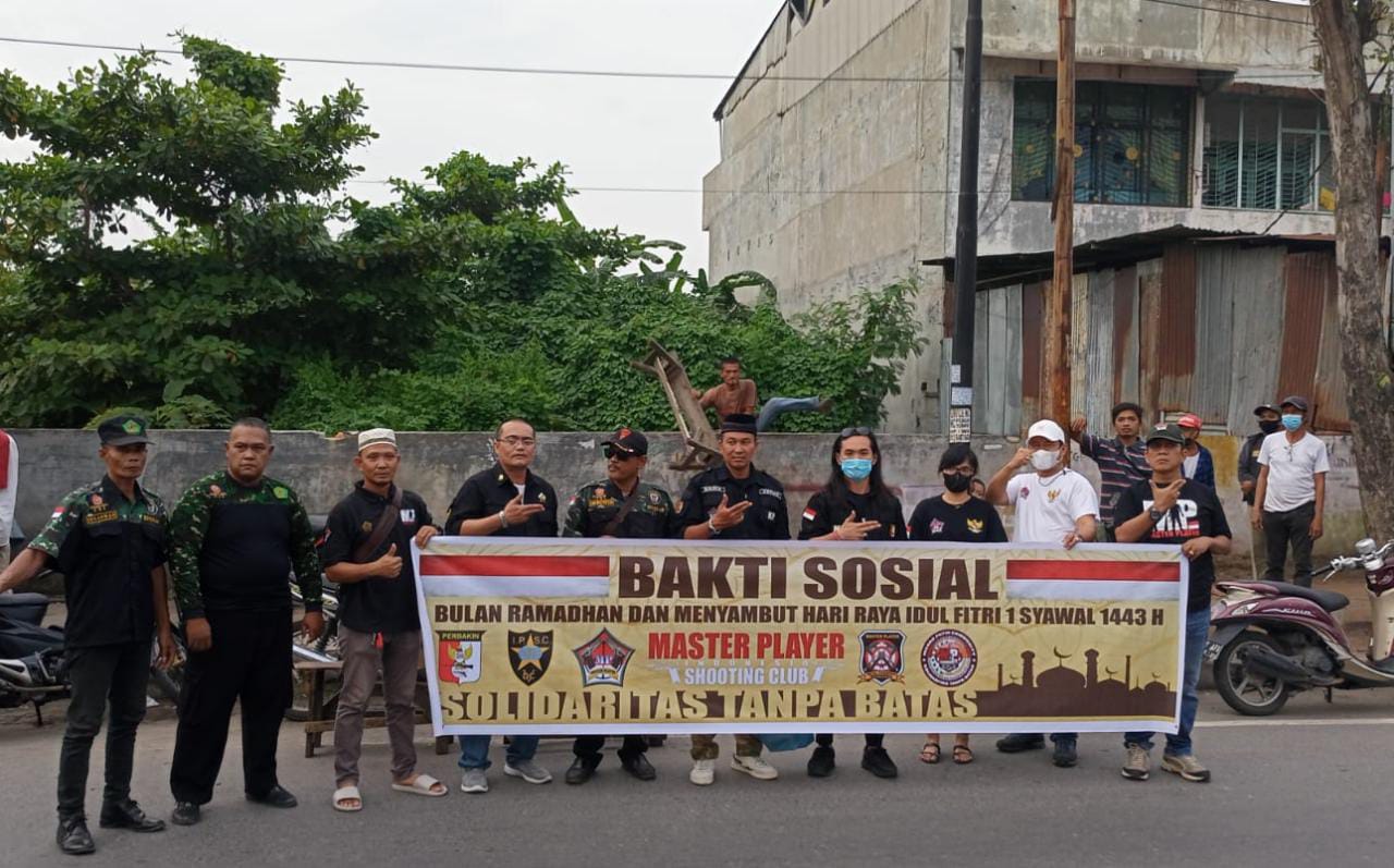 Bhakti Sosial Keluarga Besar MP Indonesia dan HIPAKAD Bagi -Bagi Takjil 