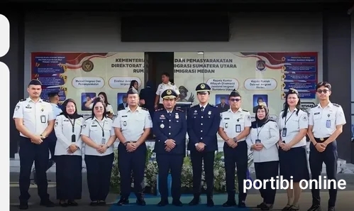 Kanim Kelas II TPI Belawan dan Jajaran Dirjen Imigrasi Sumut Hadiri Upacara HUT RI Ke 81 di Rudenim Medan