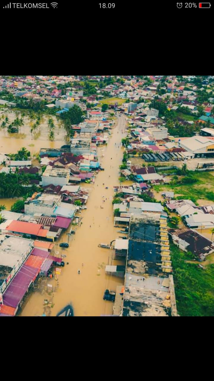 Banjir dan Longsor Meluas di Bengkulu, 10 Korban Meninggal, 8 Hilang dan 12.000 Mengungsi