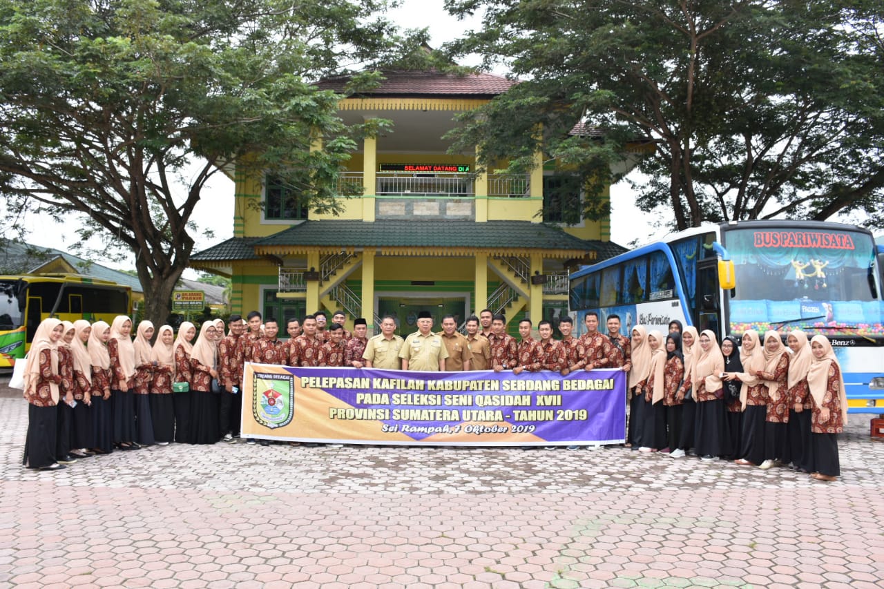Soekirman Lepas 64 Kafilah Ikut Seleksi Qasidah/Nasyid XVII Tingkat Provinsi Sumatera Utara