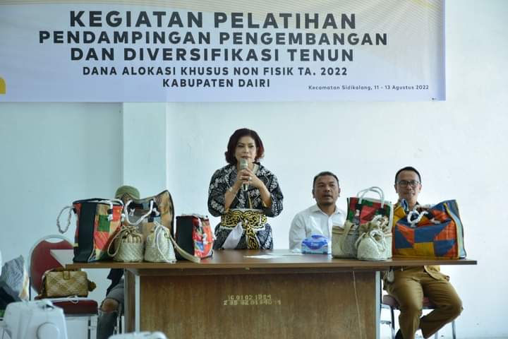 Pelatihan Pengembangan Diversifikasi Tenun Resmi Ditutup