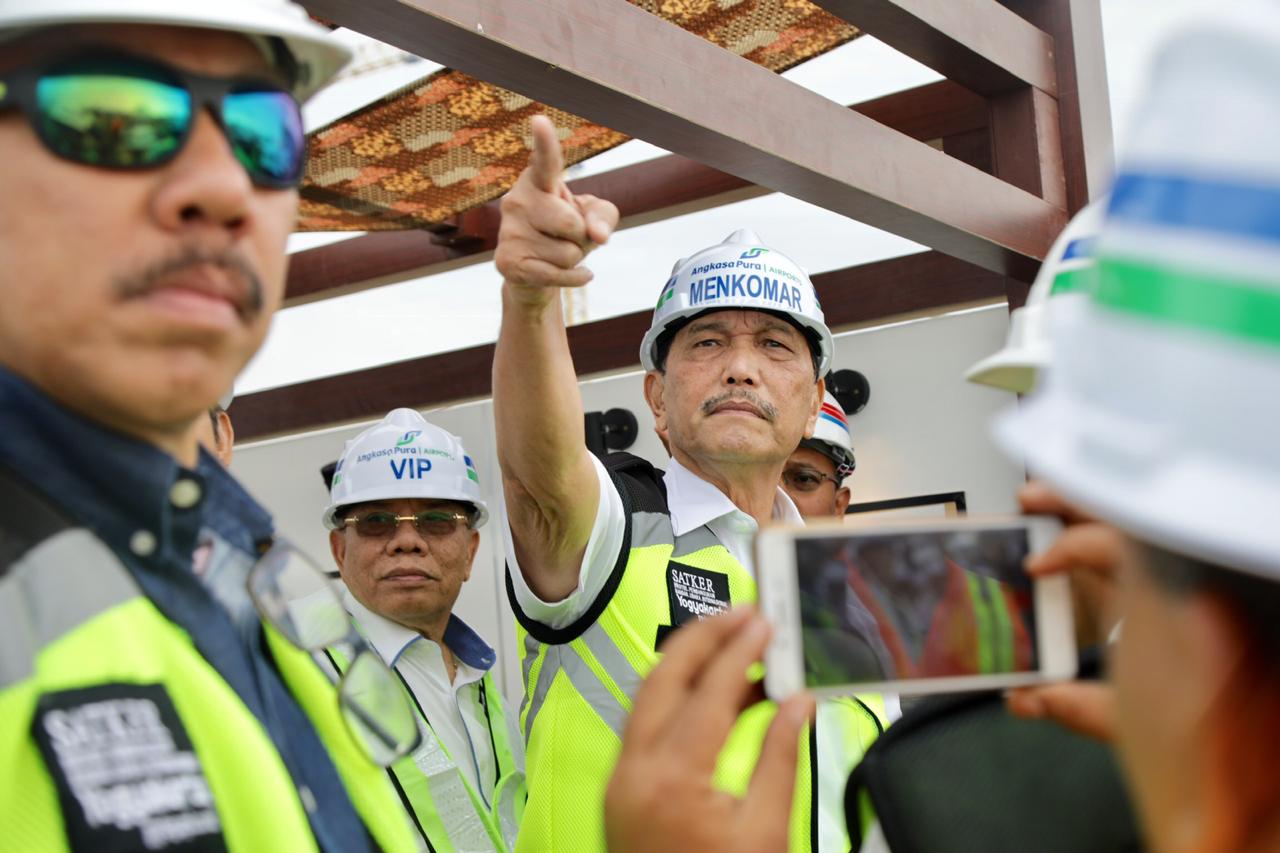 Menko Luhut: Bandara Kulonprogo mulai layani penerbangan April 2019