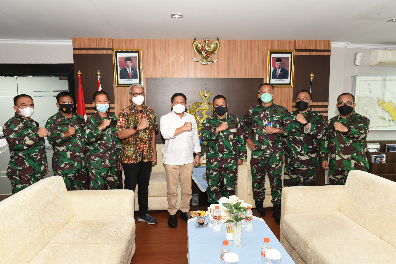 Danlantamal I Menerima Kunjungan Laksamana TNI (Purn) Prof. Dr. Marsetio Dan Dirut Pelindo I