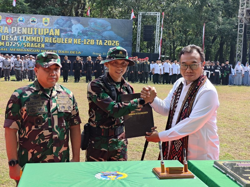 Kasdam IV/Dip tutup TMMD Reg 128 di Sragen