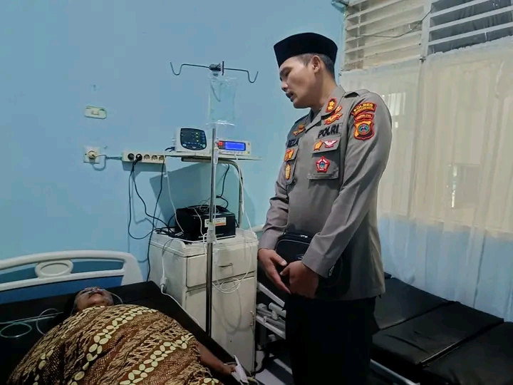 AKBP H. M. Reza Chairul Jenguk Farida Korban Penyiraman Air Keras