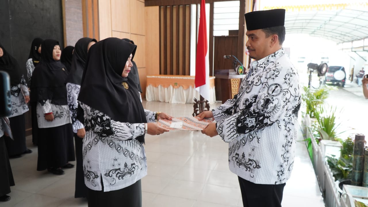 Pengurus Perempuan PGRI Langkat Dilantik, Syah Afandin: Bisa Berinovasi Menggali Potensi