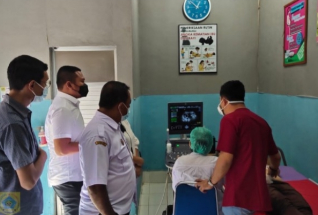 DALAM PELAYANAN KESEHATAN IBU DAN BAYI DI KAB/KOTA LOKUS PERCEPATAN PENURUNAN AKI AKB